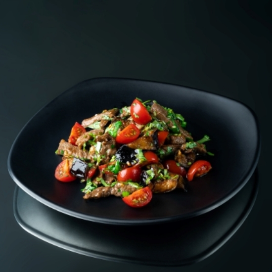 Picture of Hot salad with veal 